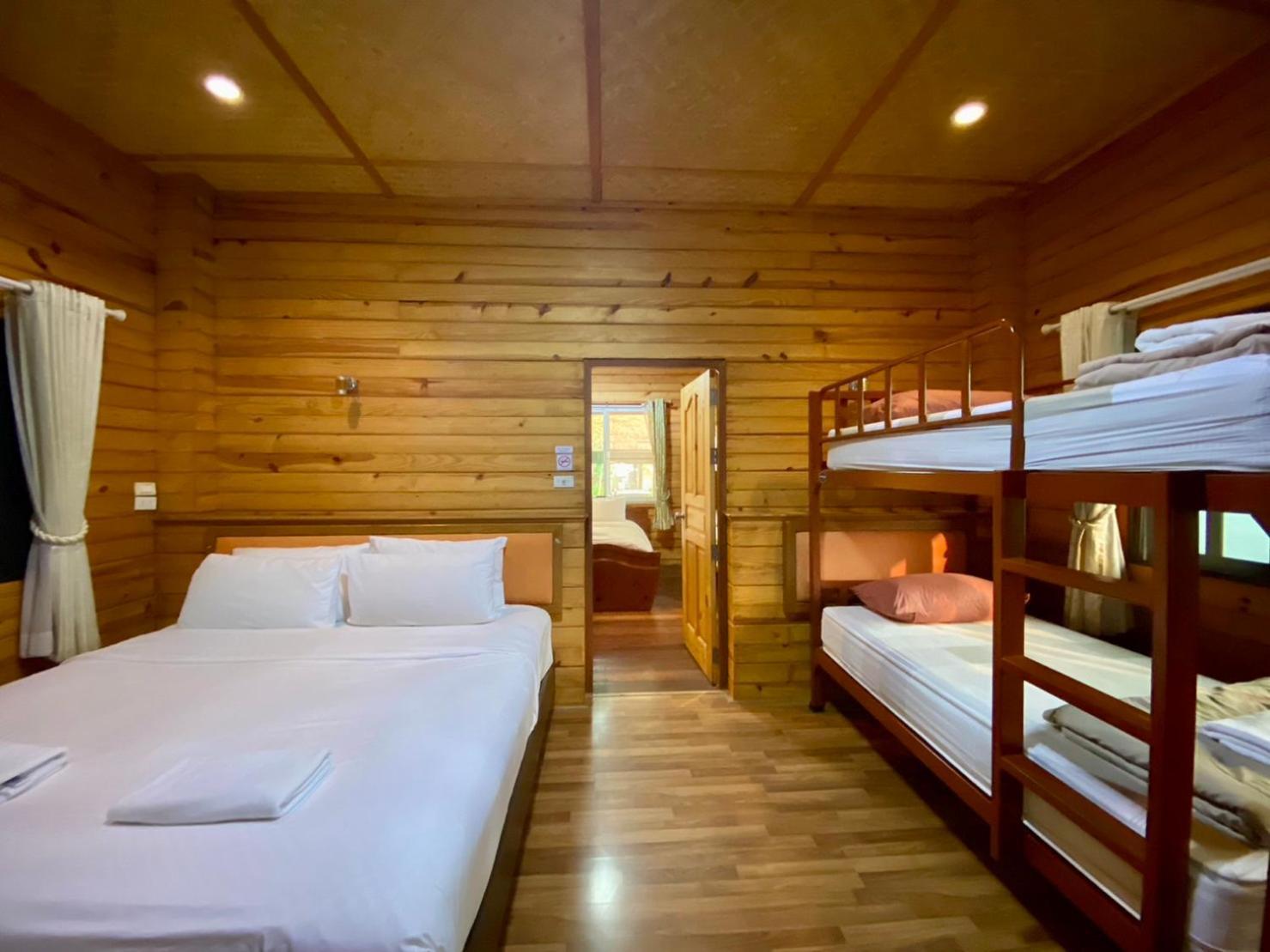 Baan Soontree Resor